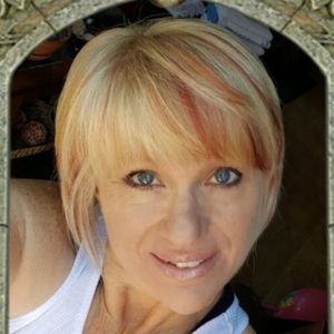 Meet your Posher, Tonya